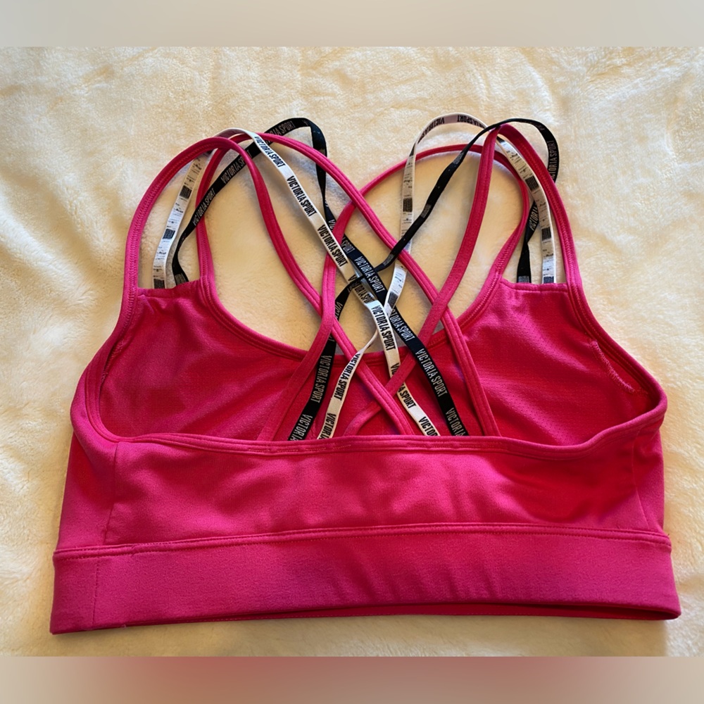 Victoria's Secret Sports Bra Crisscross Back/ size XS-XP-CH/ color pink